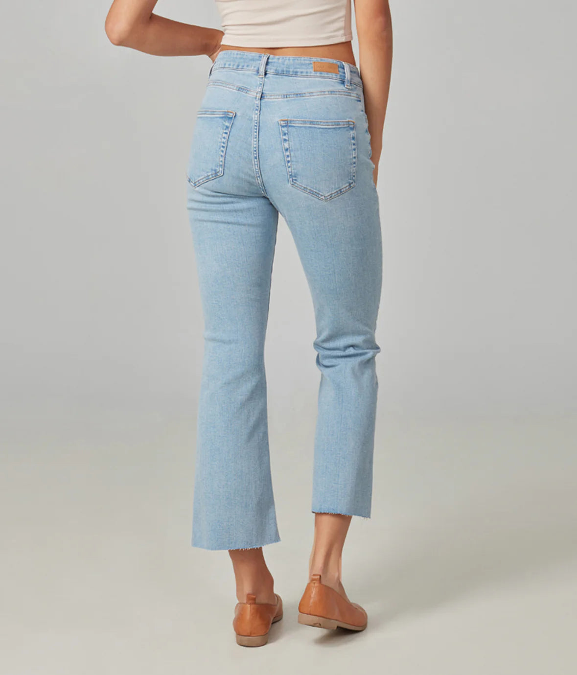 Billie High Rise Bootcut Jeans 28" Inseam Dusty Sky