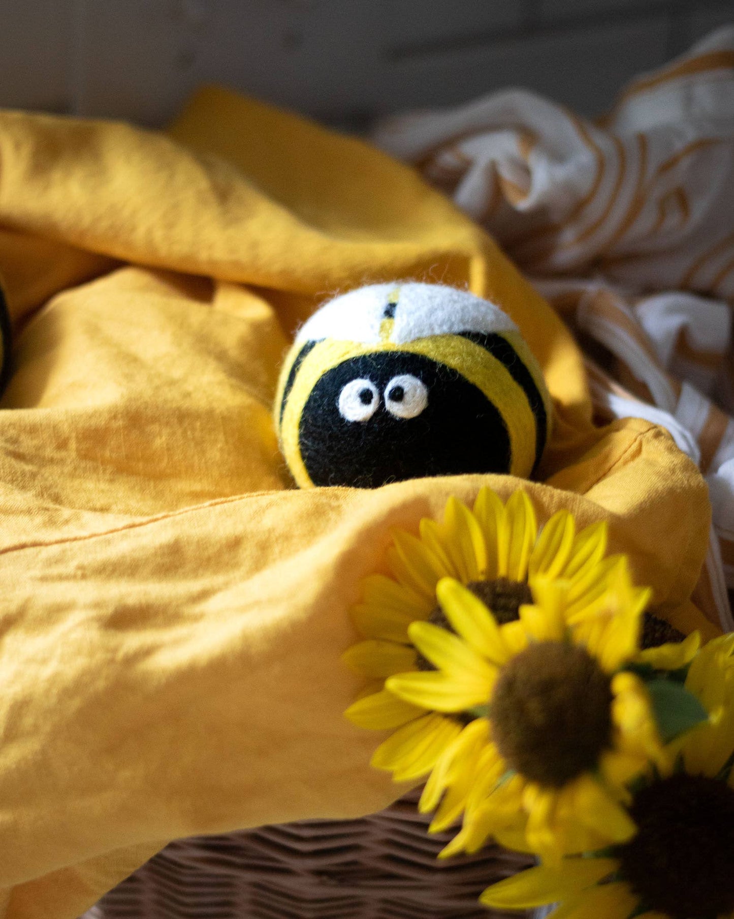 Busy Bees Eco Wool Dryer Balls: PACKAGE FREE