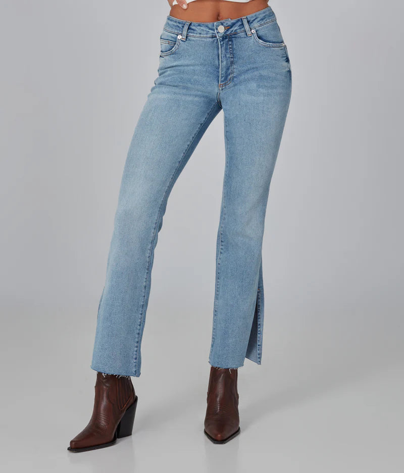 Billie High Rise Bootcut Jeans Dusty Sky 28" Inseam