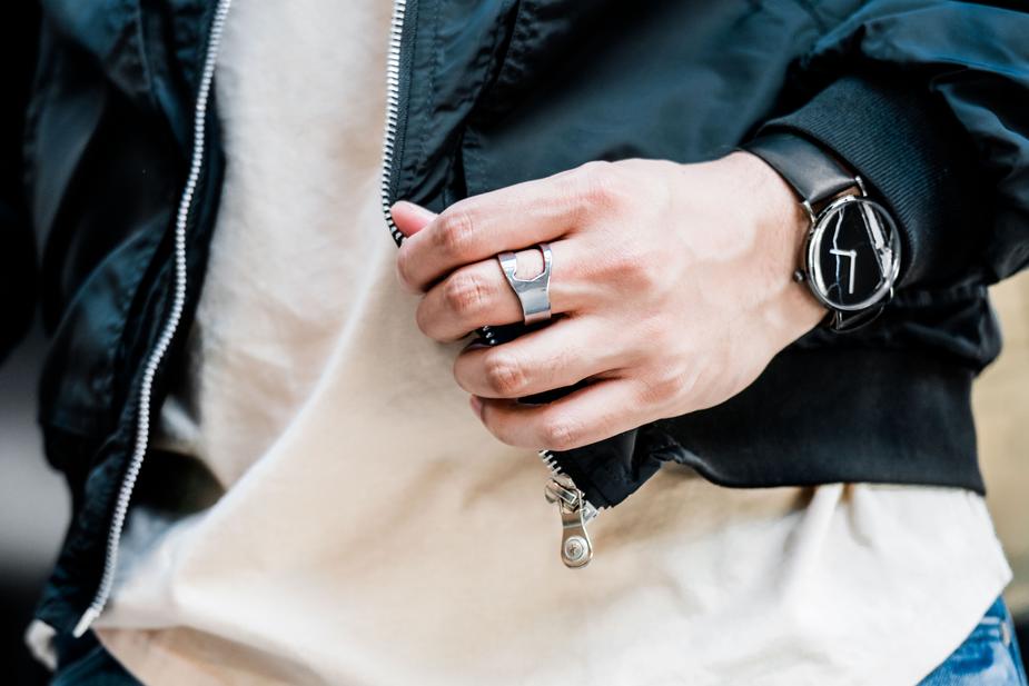 Building a Timeless Wardrobe: Your Essential Guide to Versatility