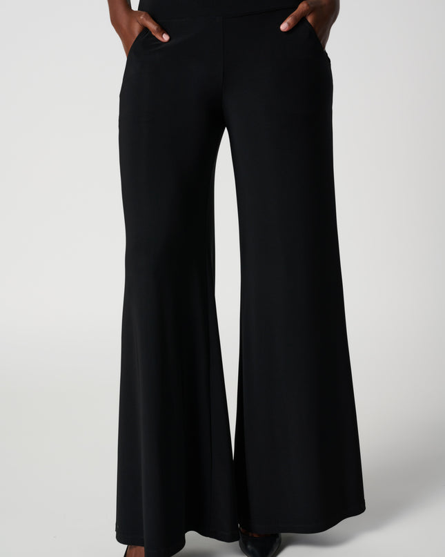 Joseph Ribkoff, black High-waisted Palazzo pants, slanted pockets. Women's srping collection. Mackinac Island boutique