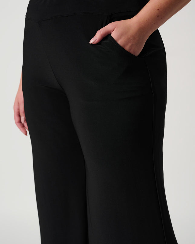 Joseph Ribkoff, black High-waisted Palazzo pants, slanted pockets. Women's srping collection. Mackinac Island boutique