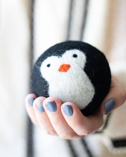 Cool Friends Eco Wool Dog Ball