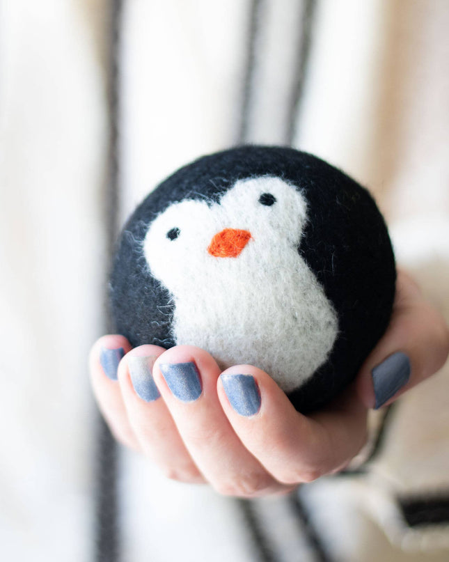 Cool Friends Eco Wool Dog Ball