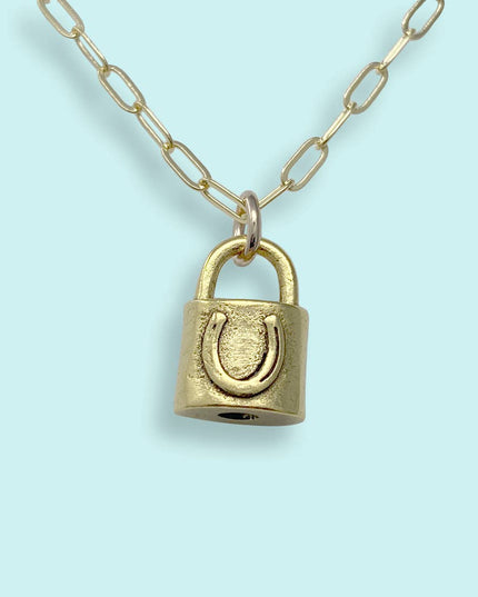 Love Lock Necklace: 18 Inch