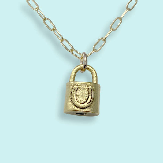 Love Lock Necklace: 18 Inch