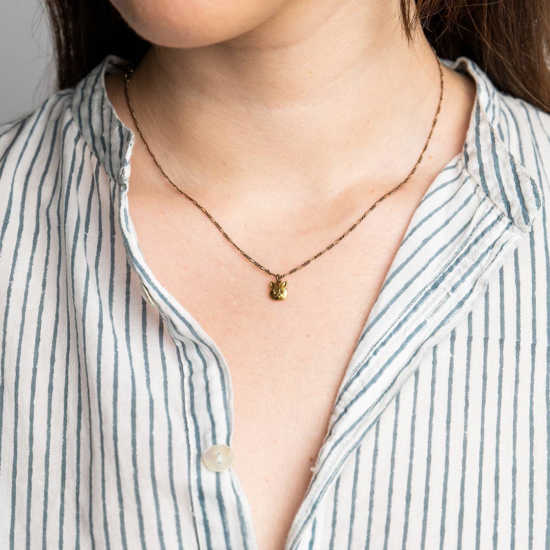 Here Kitty Cat Necklace: 18 Inch