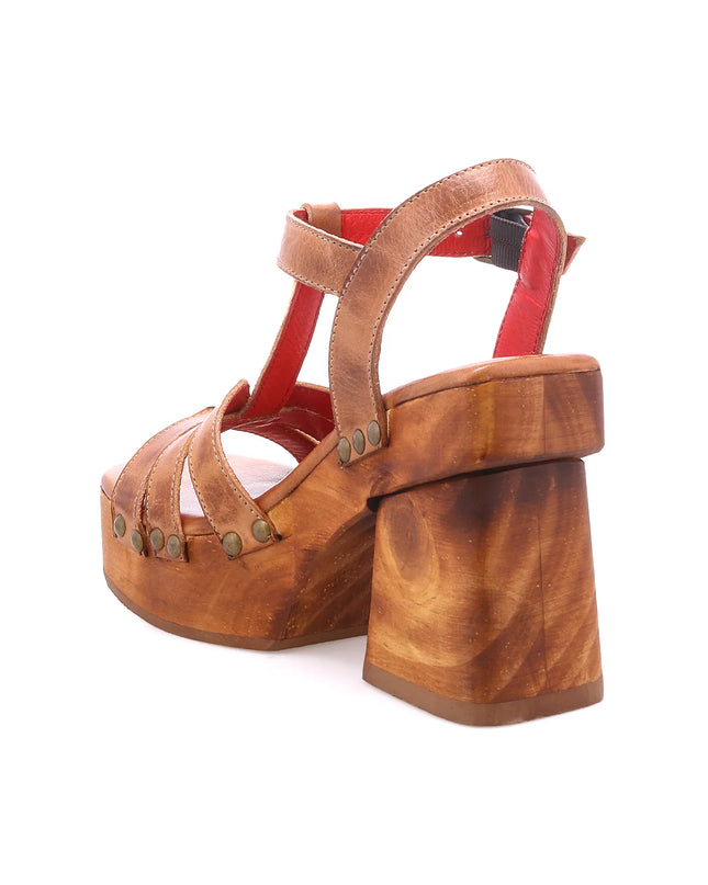 Lyxon - Tan Rustic