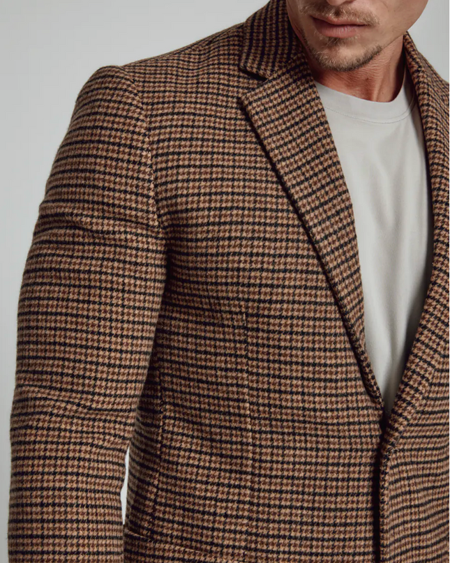7Diamonds, Men's houndstooth blazer, fully lined, square pockets. Rustic Chic Boutique of Mackinac Island, Michigan.