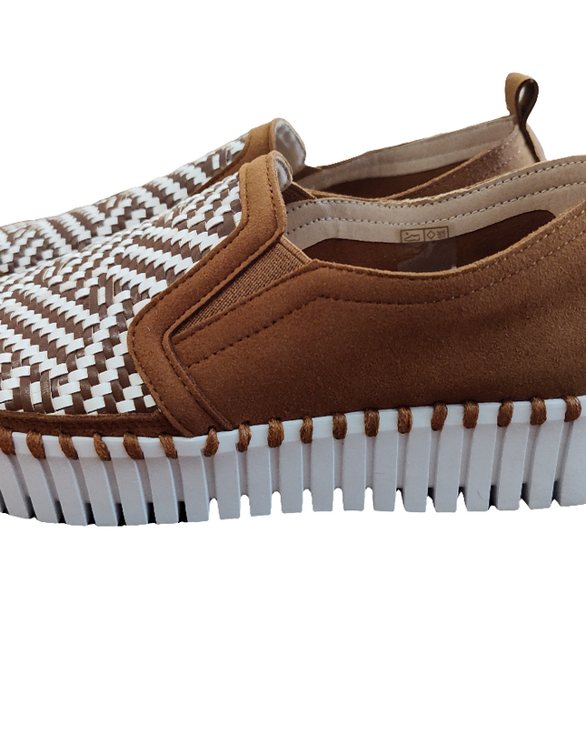 Tulip Platform Cashew