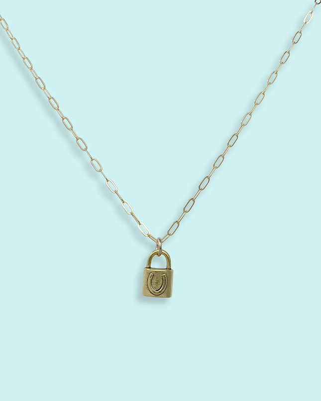 Love Lock Necklace: 18 Inch
