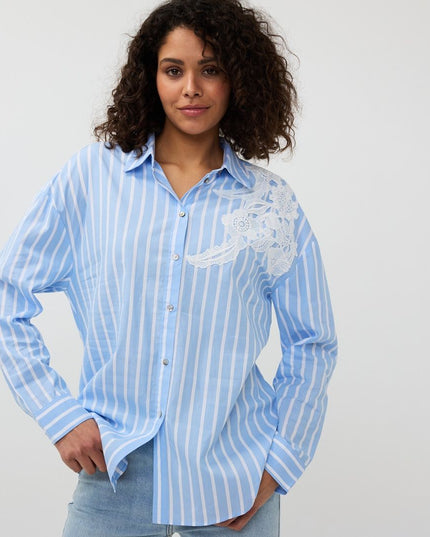 Blouse striped lace patch